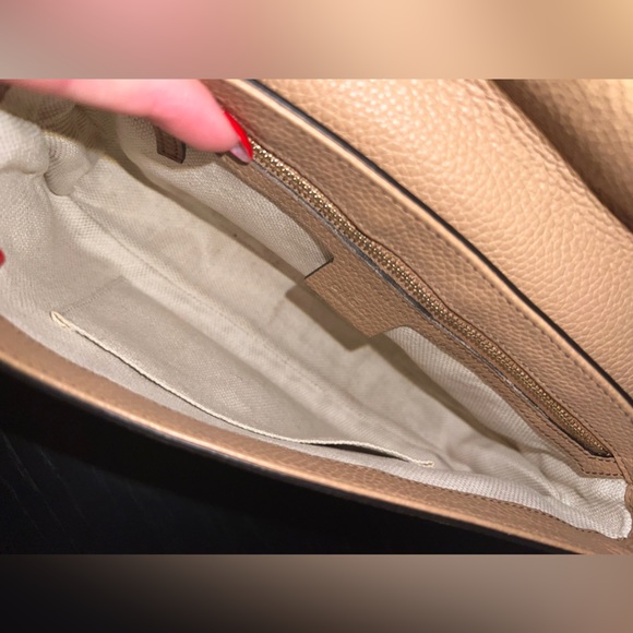 Gucci Soho Flap Crossbody Bag - Picture 4 of 7